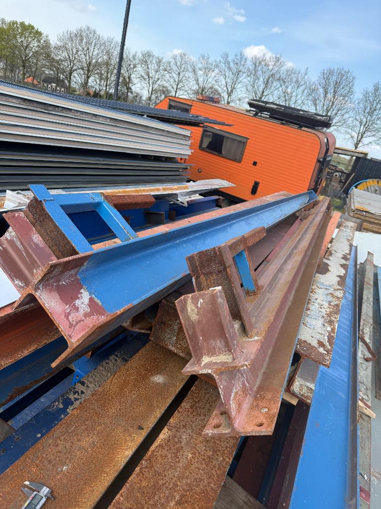1x H-balk HEA 160 5500mm lang & 1x 3850mm lang, Doe-het-zelf en Verbouw, Metalen, Ophalen