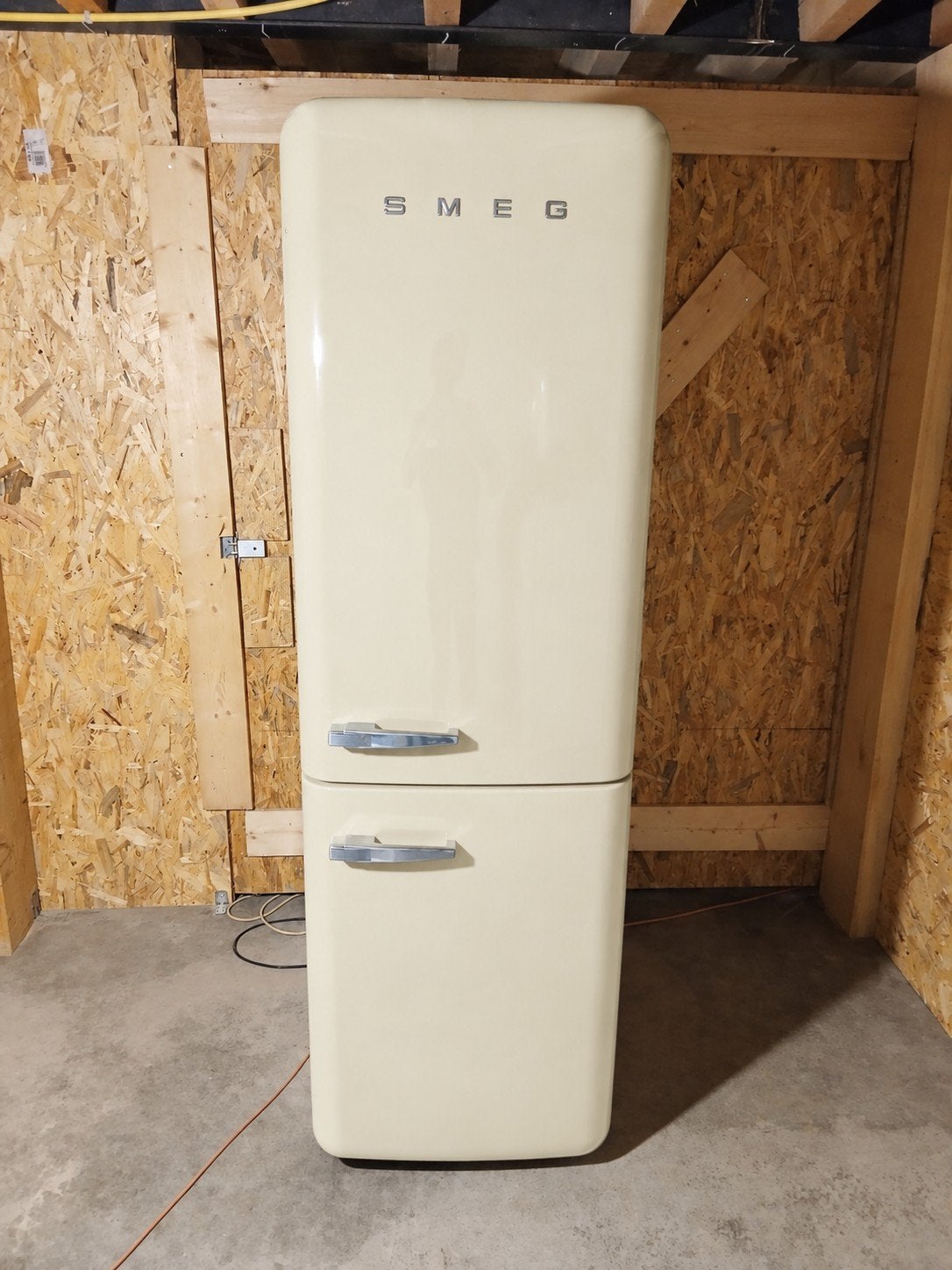 Smeg - Crème-Wit, Retro Stijl, Ophalen