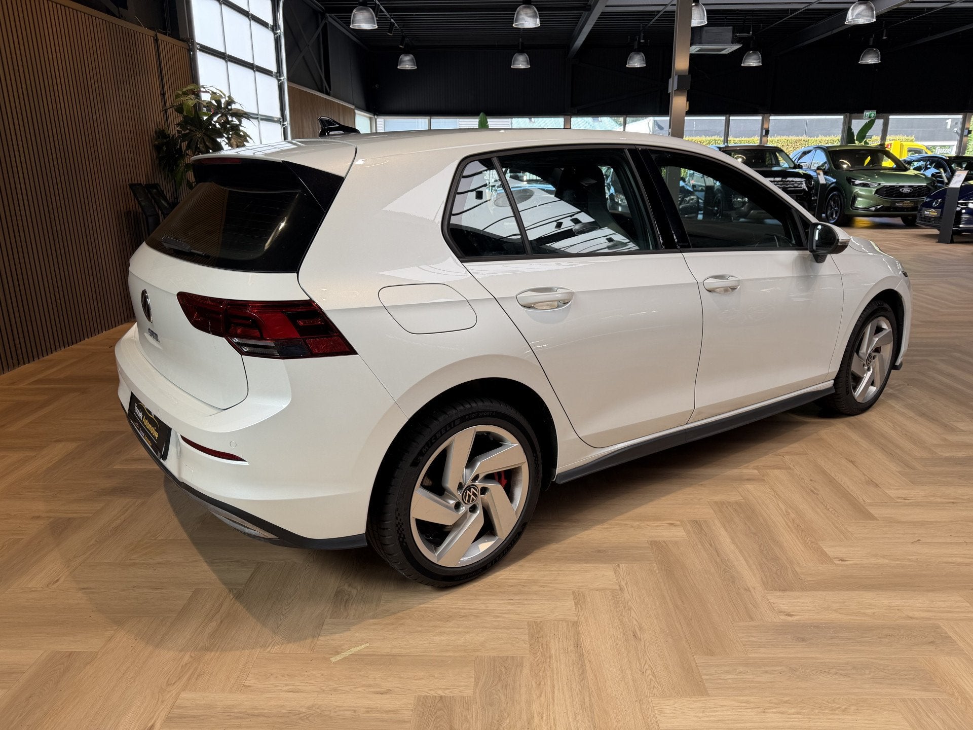 Volkswagen Golf 1.4 eHybrid GTE PANORAMADAK | SPECIALE BEKLE, Auto's, Gebruikt, 4 cilinders, Met garantie (alle), Wit