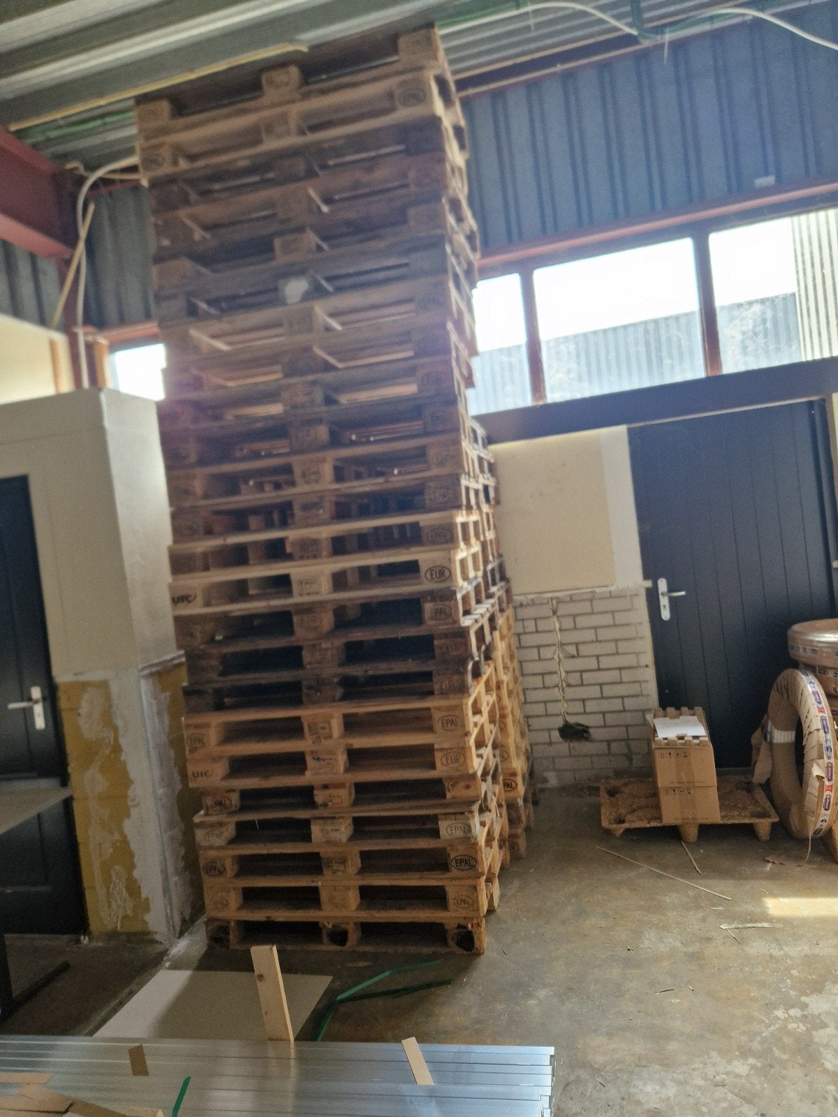 Pallets (euro pallets), Ophalen, 50 mm of meer, Pallet, Minder dan 200 cm