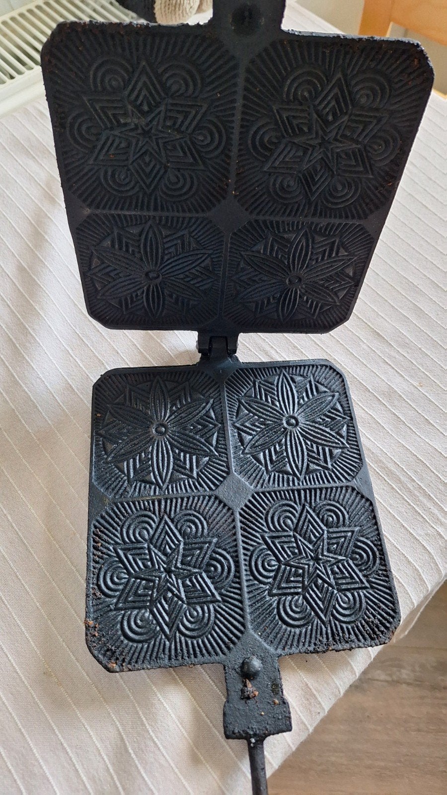 Antiek wafelijzer van gietijzer - decoratieve wafels, Ophalen of Verzenden, Gebruikt
