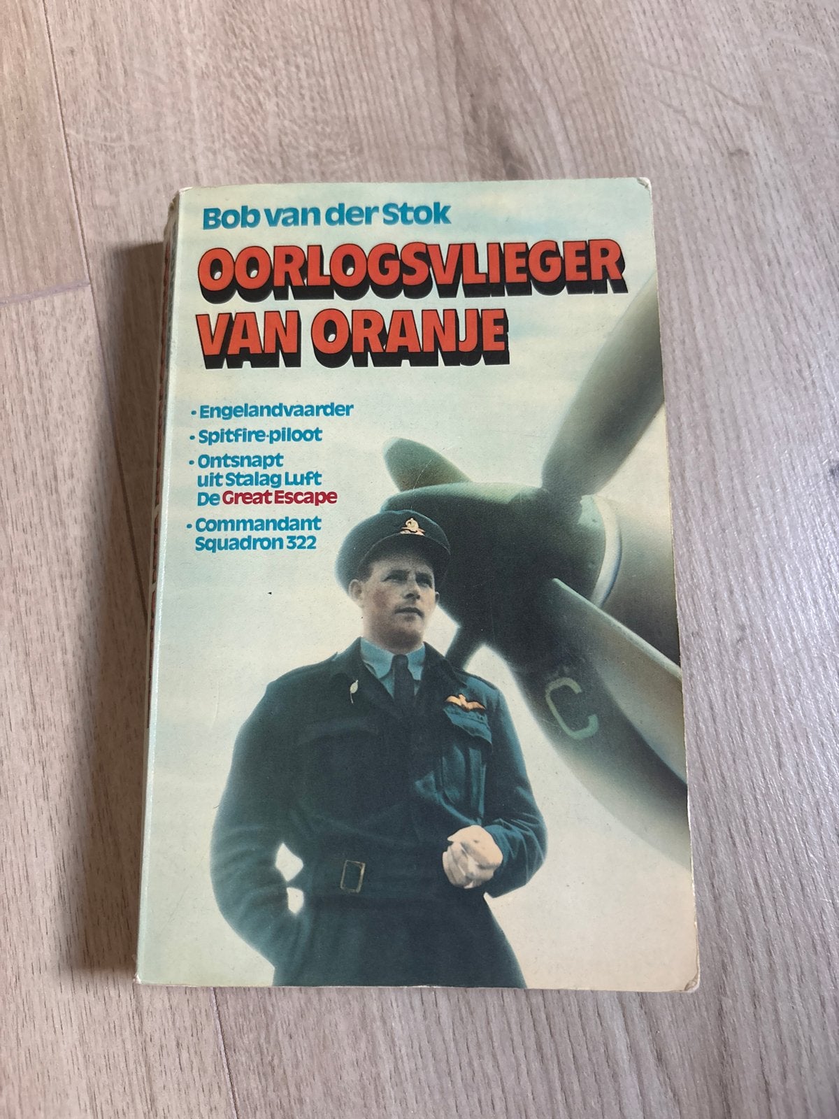 Oorlogsvlieger van Oranje - Bob van der Stok, Ophalen of Verzenden, Tweede Wereldoorlog, Gelezen, Luchtmacht
