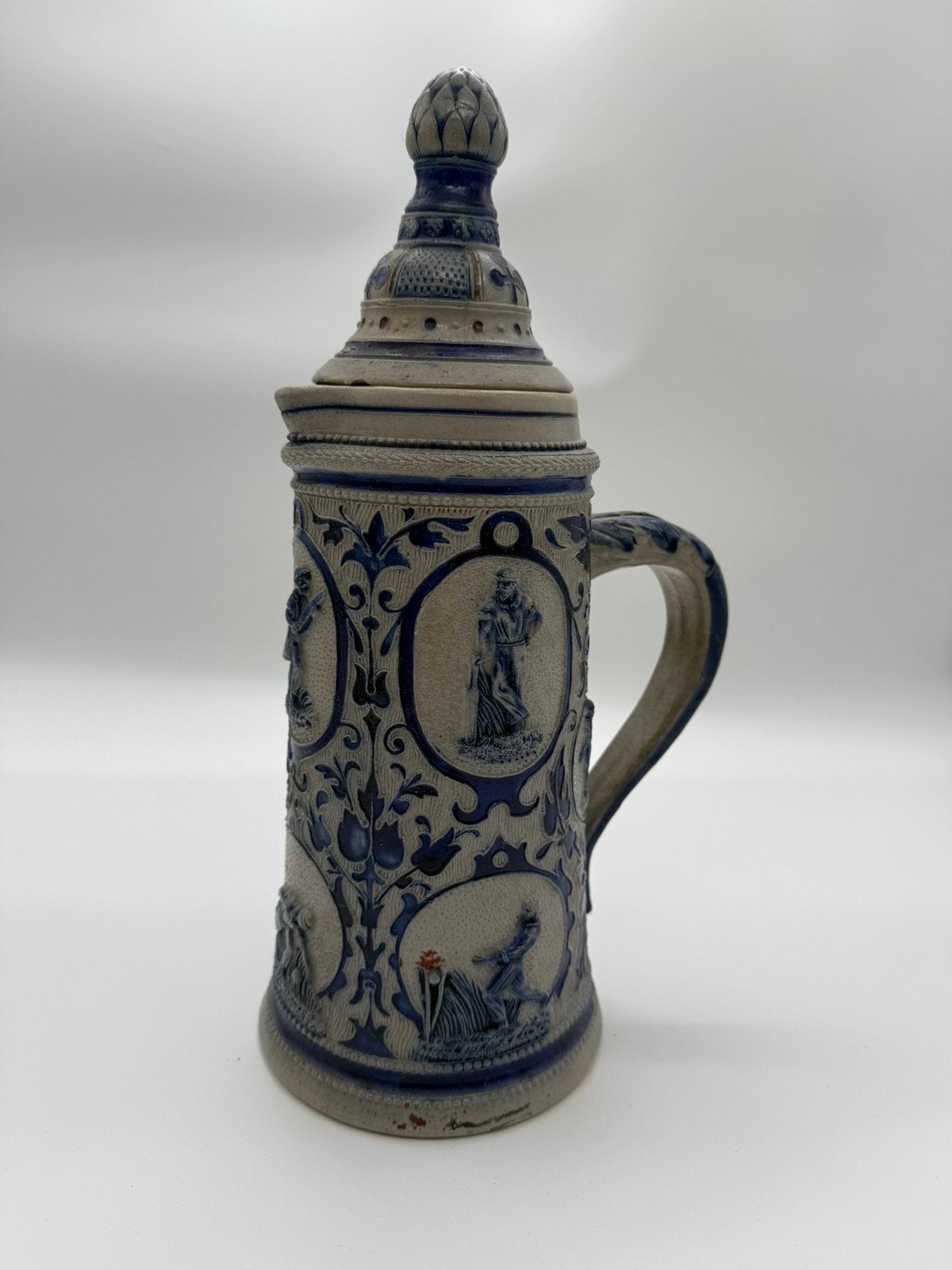 Dit is een traditionele, antieke Duitse bierpul, Ophalen of Verzenden