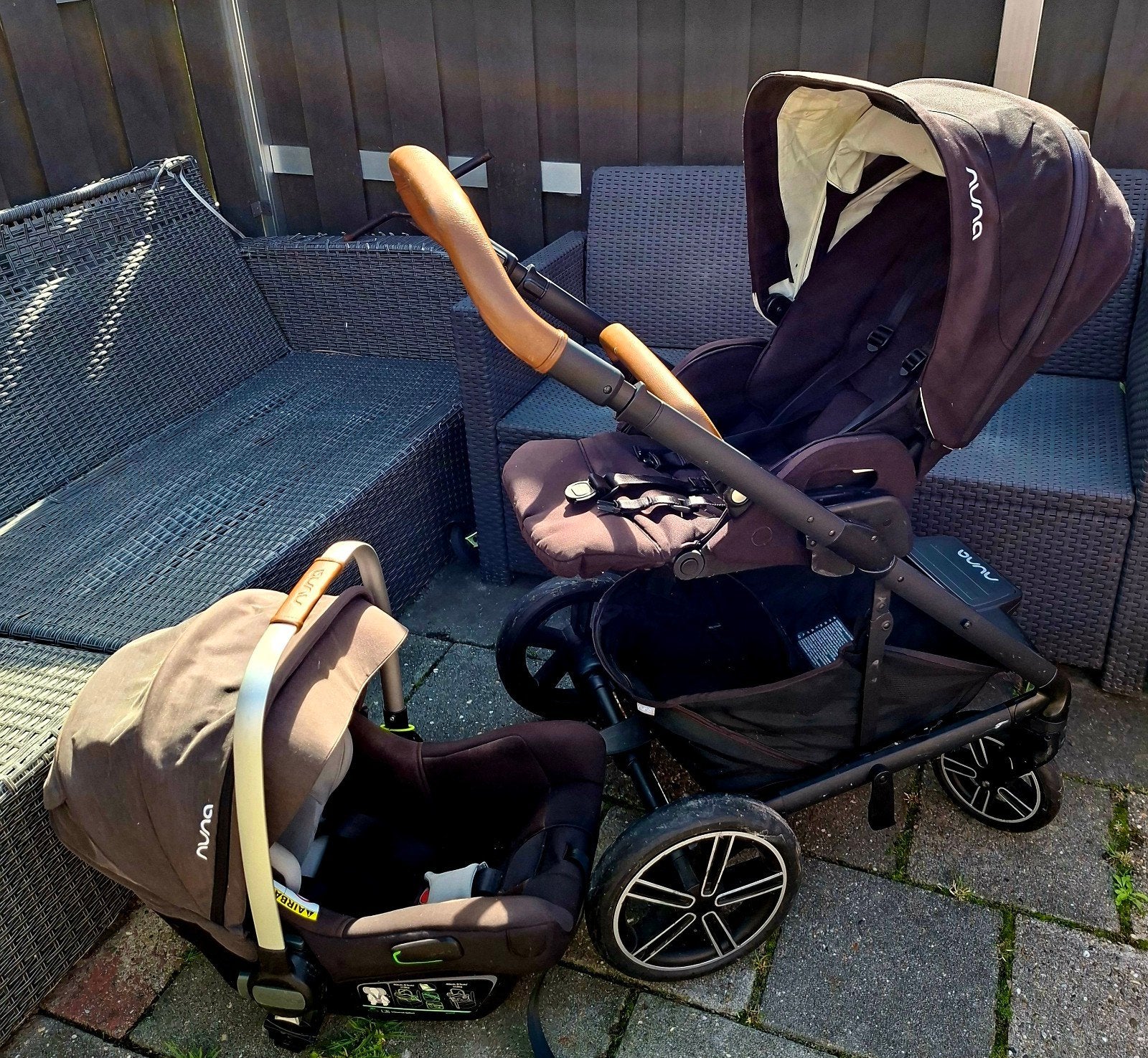 Nuna kinderwagen met autostoeltje en reiswieg, Met autostoeltje, Zo goed als nieuw, Combiwagen, Ophalen