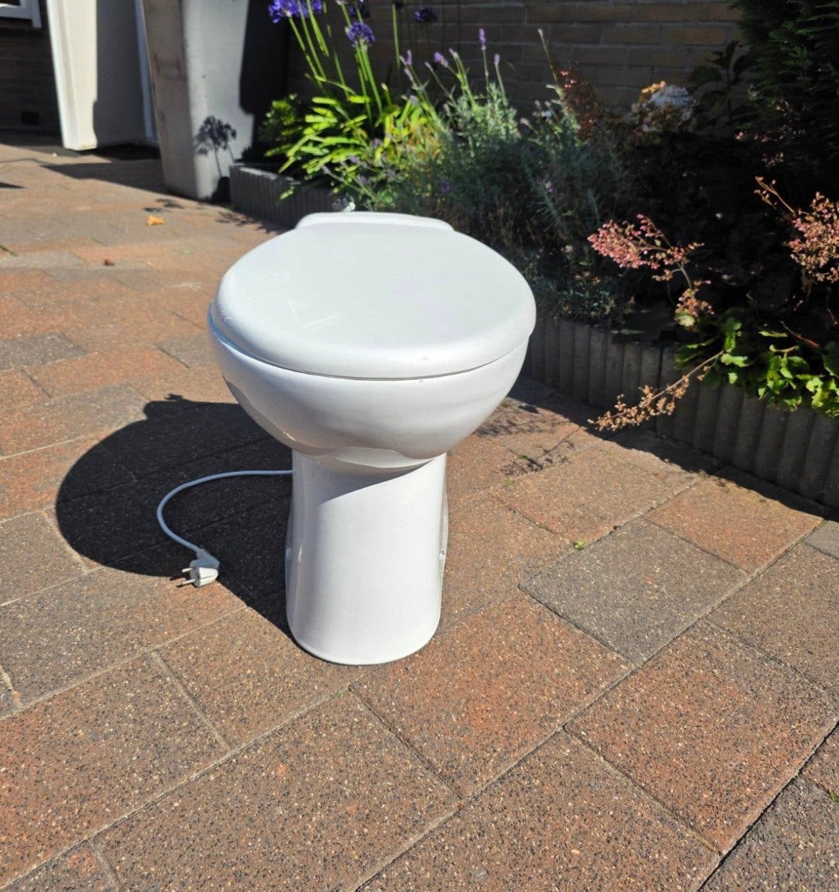 Sani broyeur, Ophalen, Zo goed als nieuw, Toilet