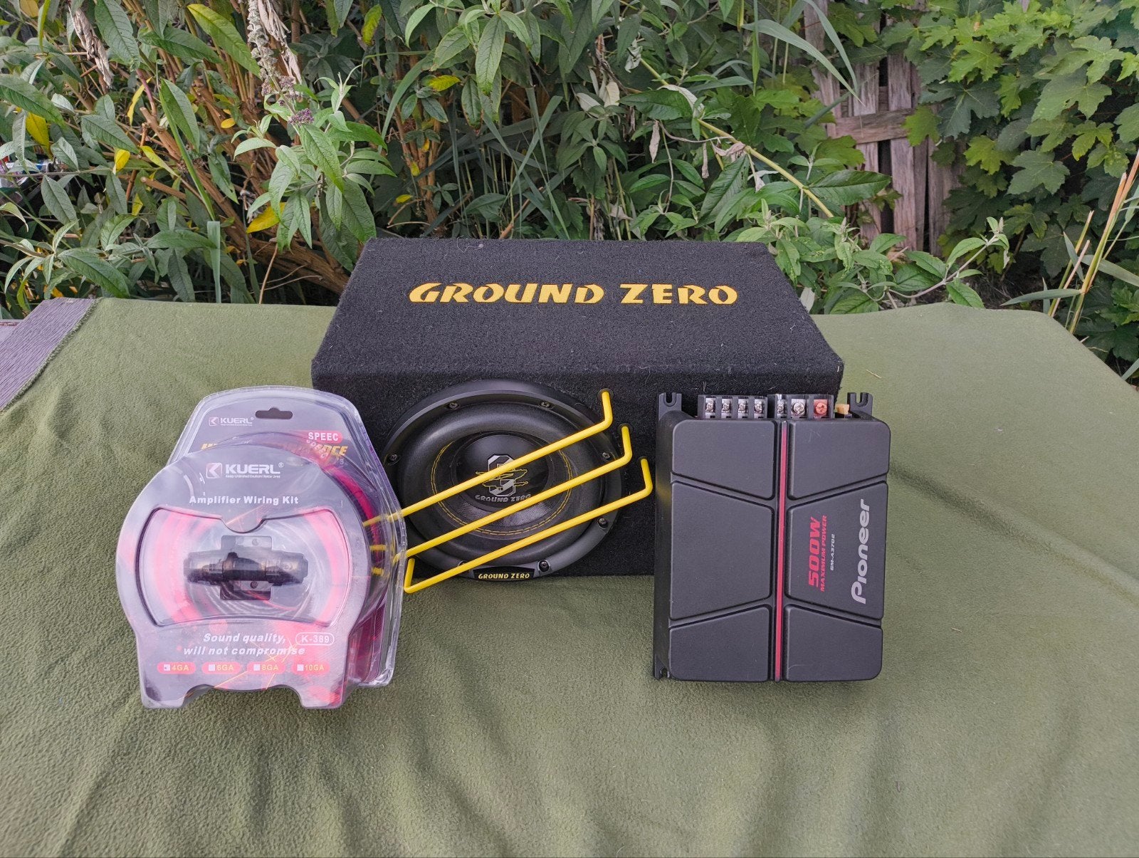Ground Zero Subwoofer 500rms + Pioneer Versterker & Kabels, Auto diversen, Autospeakers, Zo goed als nieuw, Ophalen