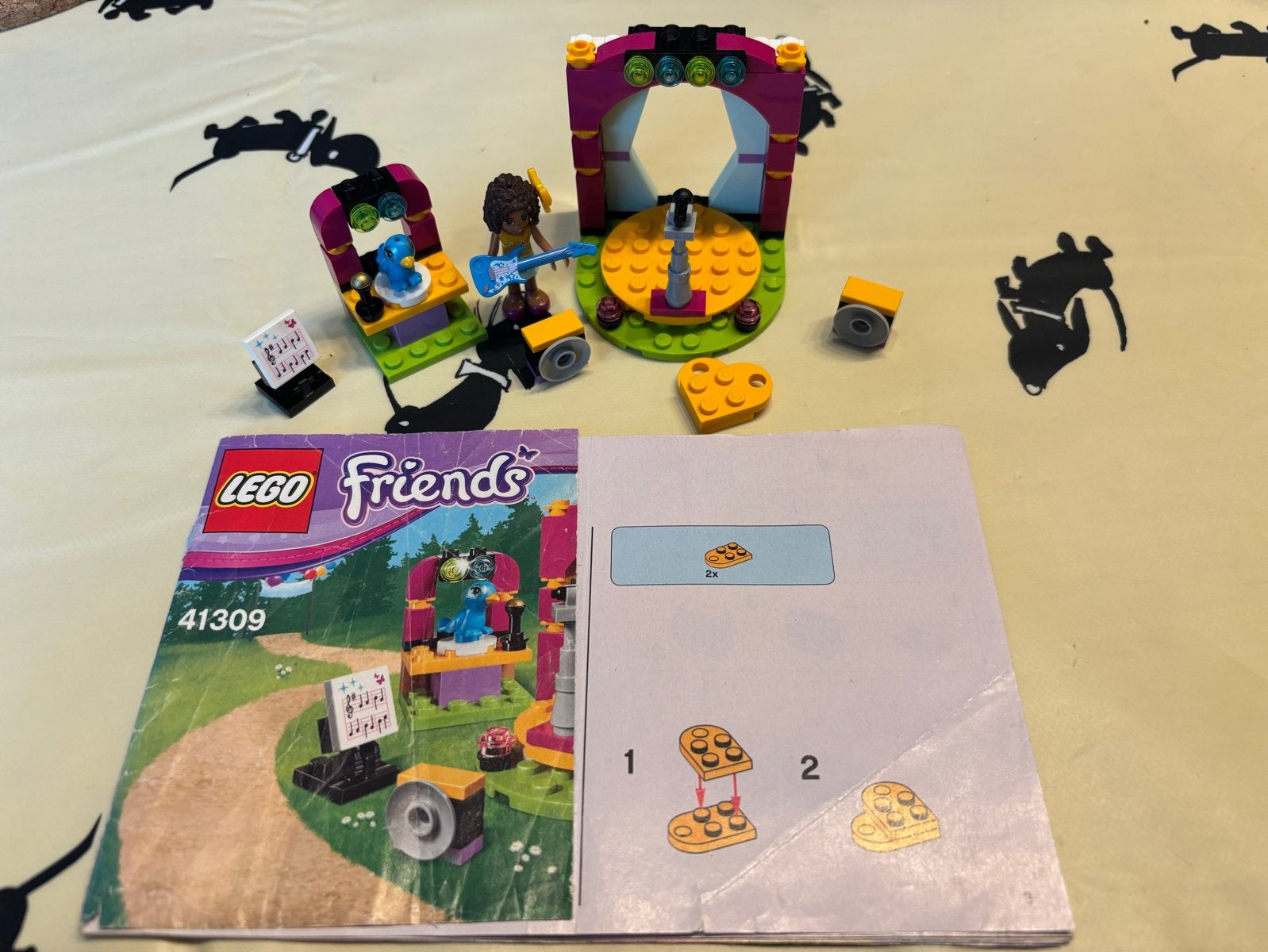 Lego Friends 41309 Andrea's Muziekshow compleet met boekje, Lego, Friends, Ophalen of Verzenden, Zo goed als nieuw