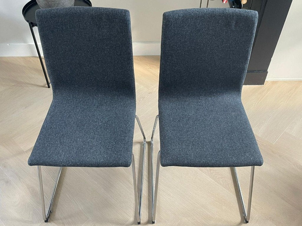 Eetkamerstoelen (2x) IKEA - LILLANAS (grijs/verchroomd), Huis en Inrichting, Ophalen, Overige materialen, Twee, Zo goed als nieuw