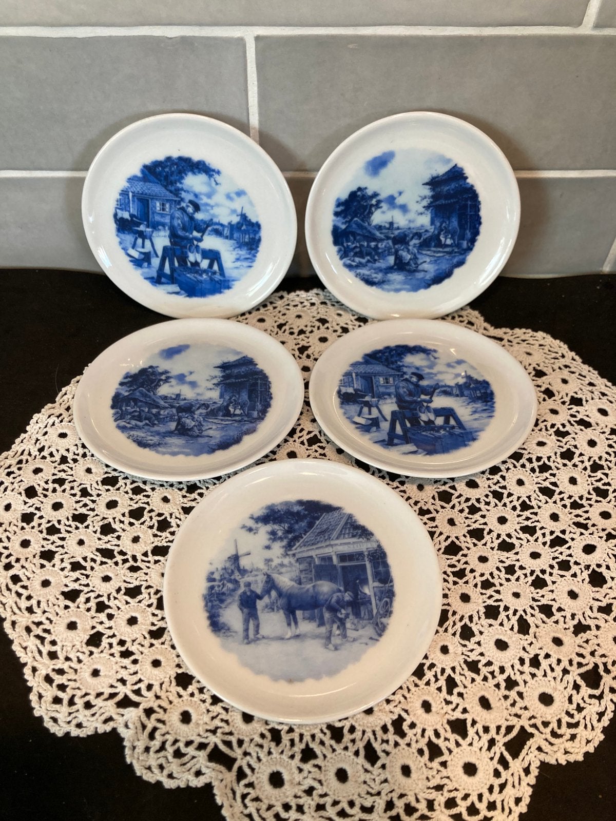 Set van 5 Delfts blauwe Petit Fours schaaltjes (210326), Ophalen of Verzenden, Overige stijlen, Porselein, Schaal of Schalen