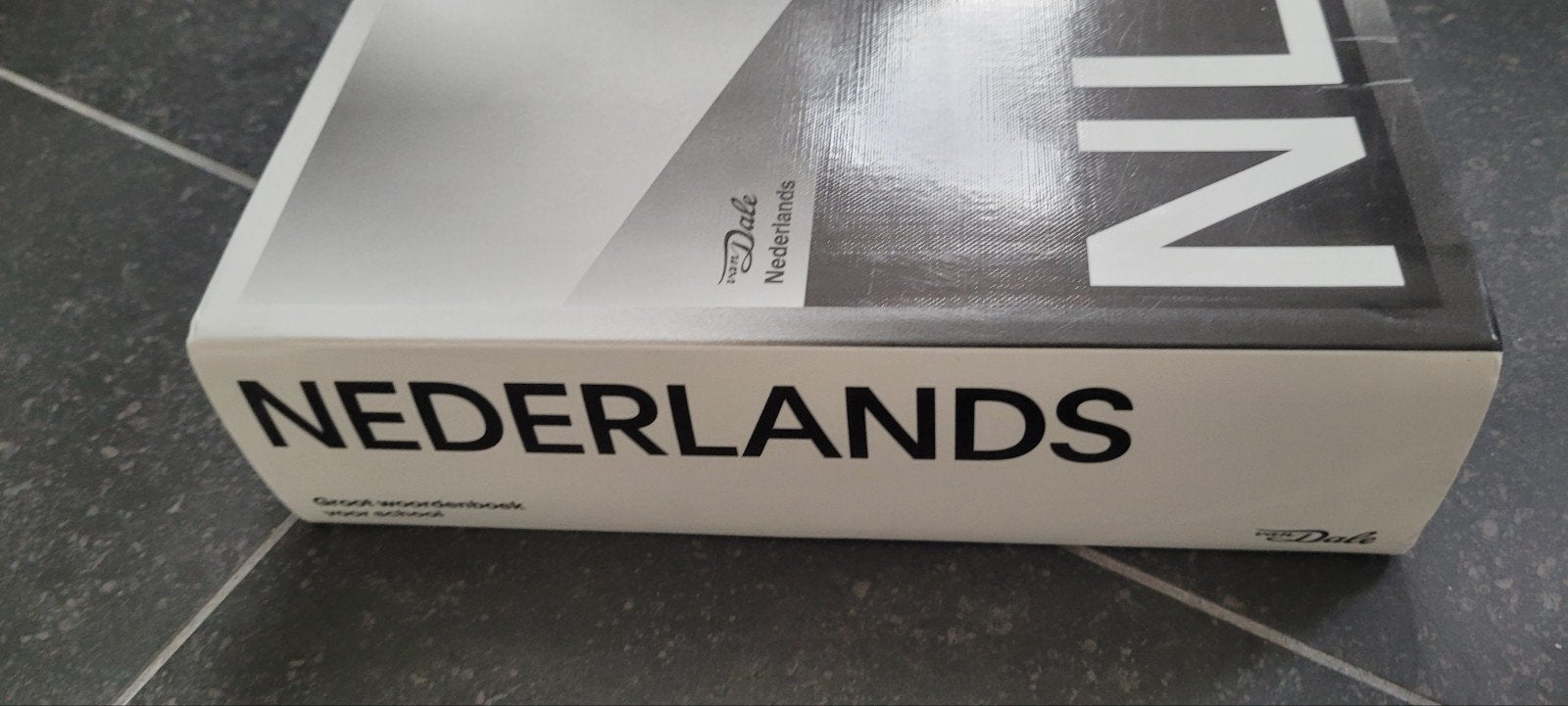 Van Dale Groot woordenboek Nederlands voor school, Boeken, Ophalen, Nederlands, Zo goed als nieuw, Van Dale