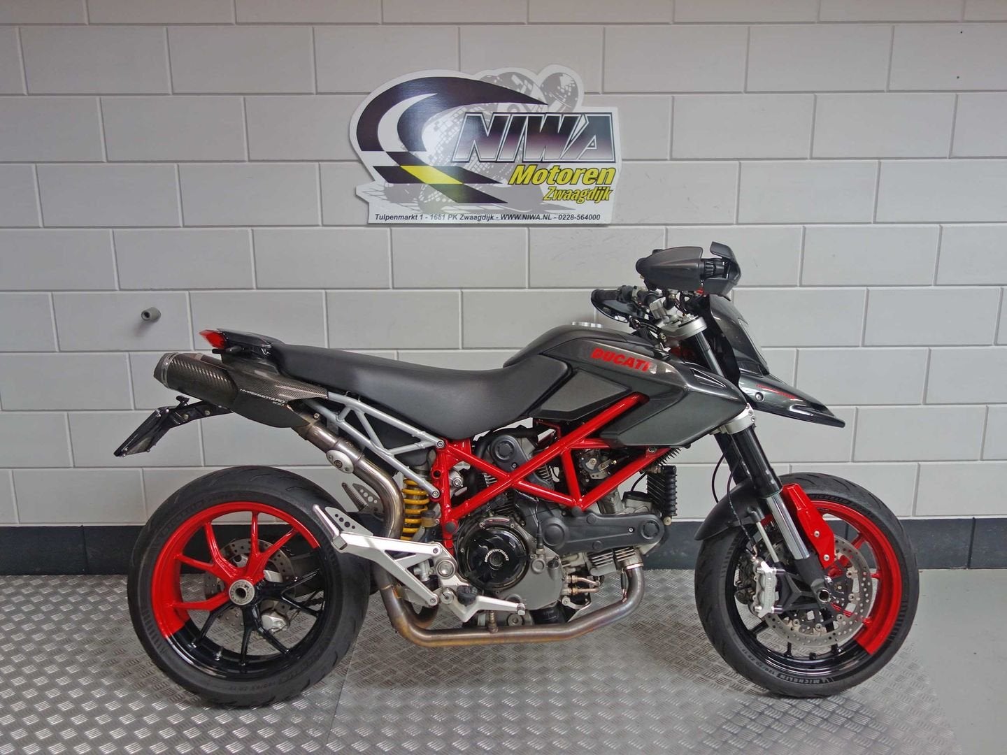 DUCATI HYPERMOTARD 1100 EVO, Motoren, Motoren | Ducati, DUCATI, 2 cilinders, 1079 cc, Motorrijbewijs A