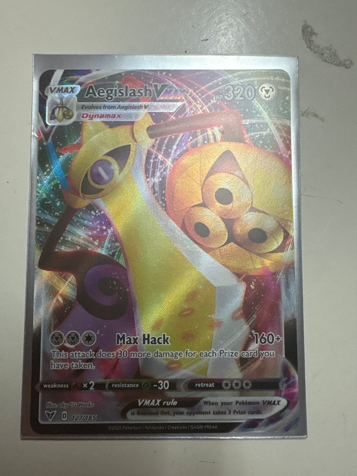 Pokémon TCG Aegislash VMAX 127/185, Ophalen of Verzenden, Zo goed als nieuw, Losse kaart, Foil