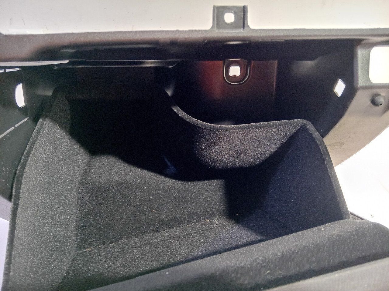 Dashboardkastje Peugeot 3008, Onderdelen@venauto.nl, Van der Ven Autorecycling B.V., Gebruikt, Ettenseweg 76, 4706 PB Roosendaal, The Netherlands