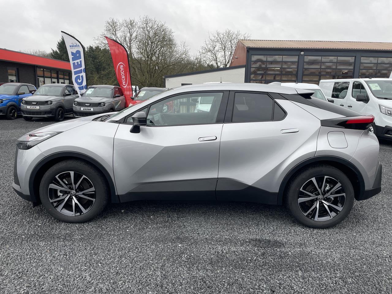 Toyota C-HR 2.0 Plug-in Hybrid 220 Dynamic, Auto's, Dealer onderhouden, Stof, 725 kg, Euro 6