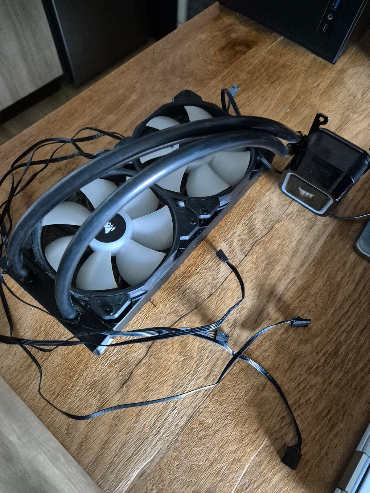 Corsair Hydro Series H100i RGB Platinum Waterkoeling, Ophalen of Verzenden, Gebruikt, Waterkoeling