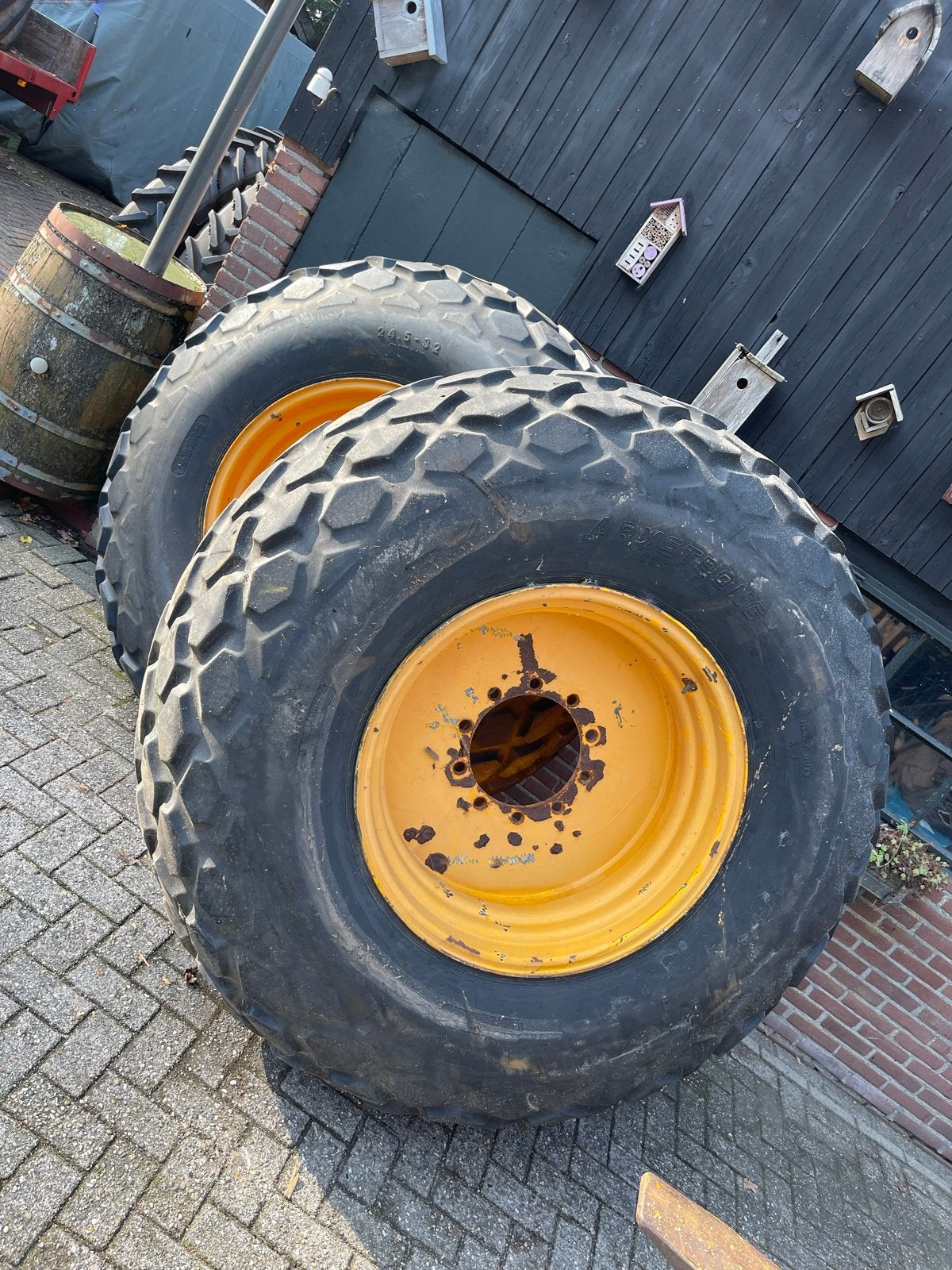 Armstrong Torc-Trac 24.5-32, Zakelijke goederen, Ophalen of Verzenden