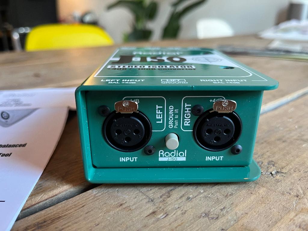 Radial Engineering J-ISO XLR to 3.5mm / 6.3mm / RCA, Ophalen of Verzenden, Zo goed als nieuw