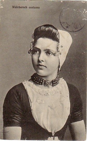 183 Zeeuwse Klederdracht Walchersch Costume, Ophalen of Verzenden, 1920 tot 1940, Gelopen, Klederdracht
