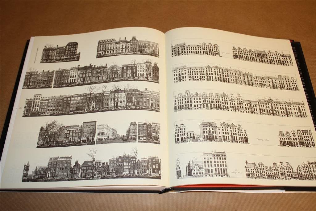 Het grachtenboek. 4 eeuwen Amsterdamse grachten., Ophalen of Verzenden, Gelezen