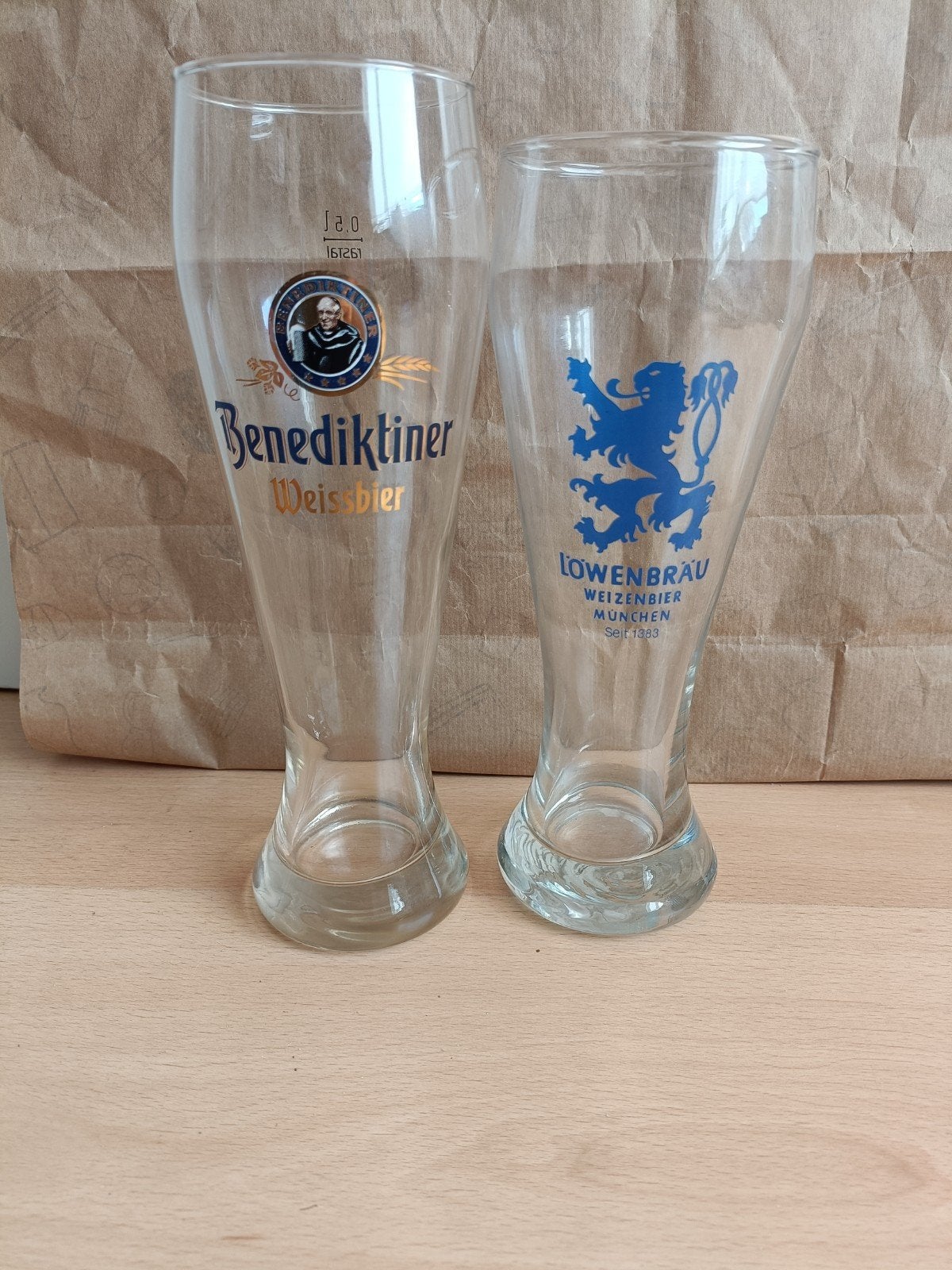 lowenbrau en Benediktiner bierglas, Ophalen of Verzenden, Zo goed als nieuw, Glas of Glazen, Overige merken