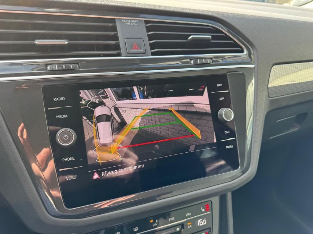 Volkswagen TIGUAN 1.4 TSI eHybrid Trekhaak Massage Stoelverw, Gebruikt, USB, 4 cilinders, Zwart