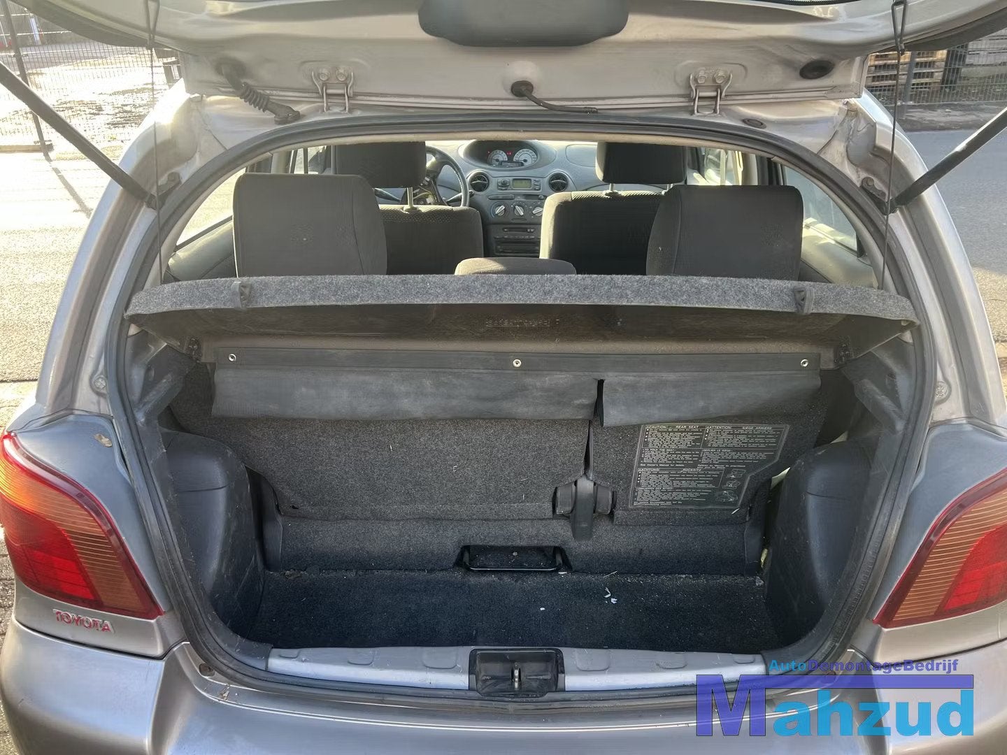 TOYOTA YARIS P1 hoedenplank 5deurs 1999-2004, Info@toyota.co.jp, Gebruikt, Toyota Motor Corporation, Toyota