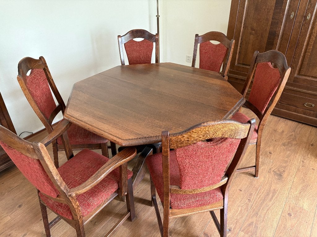 GRATIS Eiken Eetkamertafel 8 hoekig met 6 stoelen, Huis en Inrichting, Tafels | Eettafels, Ophalen, Gebruikt, Eikenhout, Vijf personen of meer