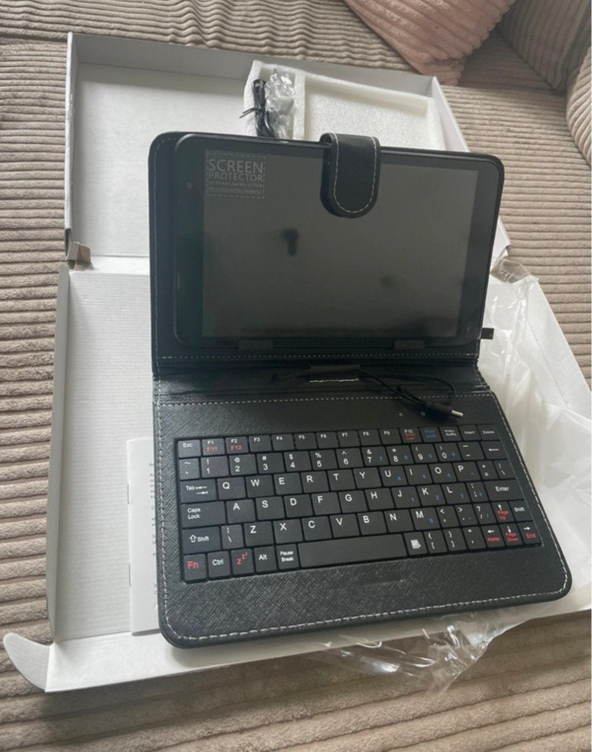 Nieuwe Tablat met hoes/toetsenbord en oplader etc., Computers en Software, Android Tablets, Ophalen, 8 inch, Nieuw, Wi-Fi