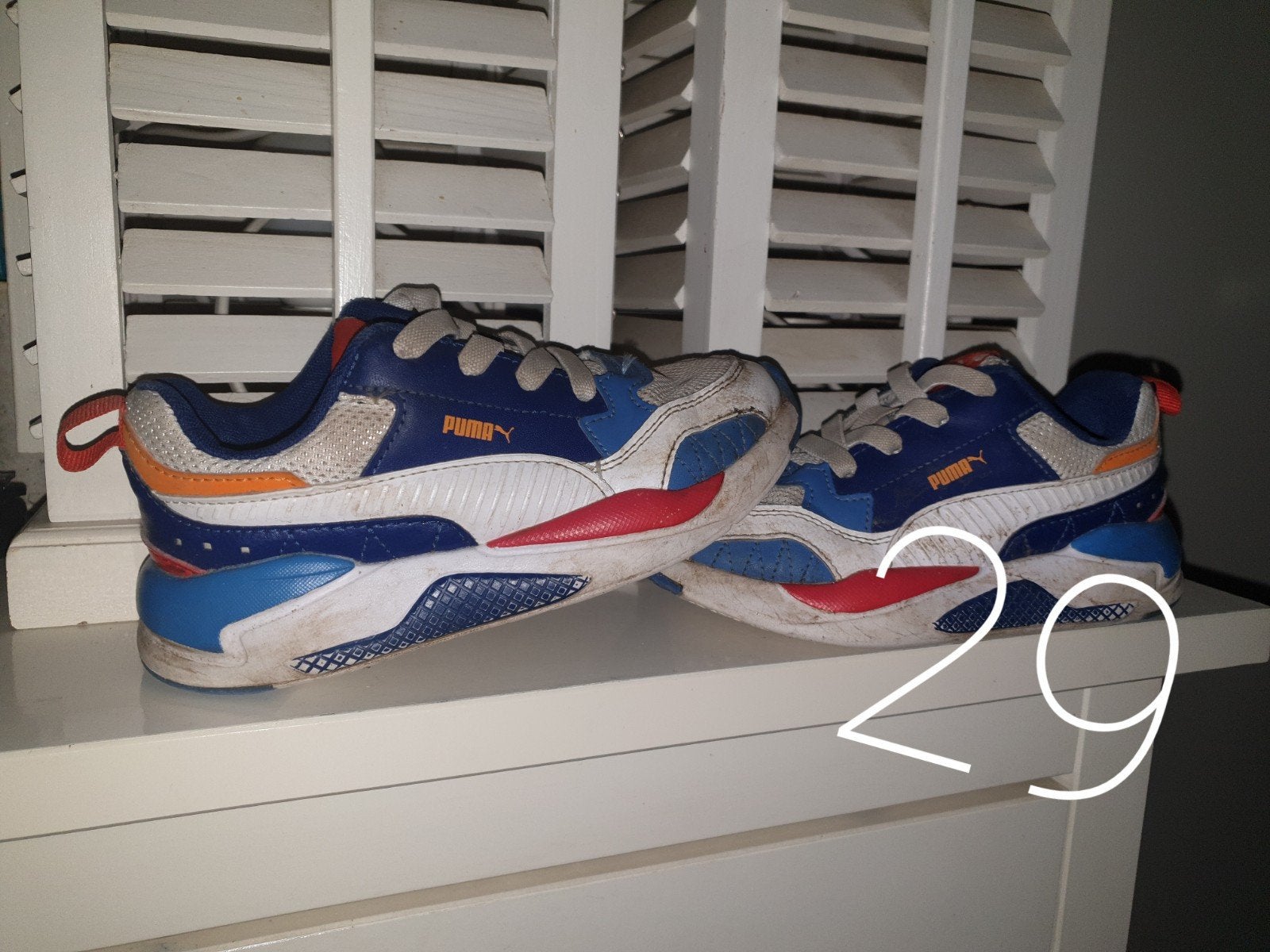 Unisex Puma Sportschoenen Maat 29 unisex KOOPJE 💫, Gebruikt, Puma, Ophalen of Verzenden, Jongen of Meisje