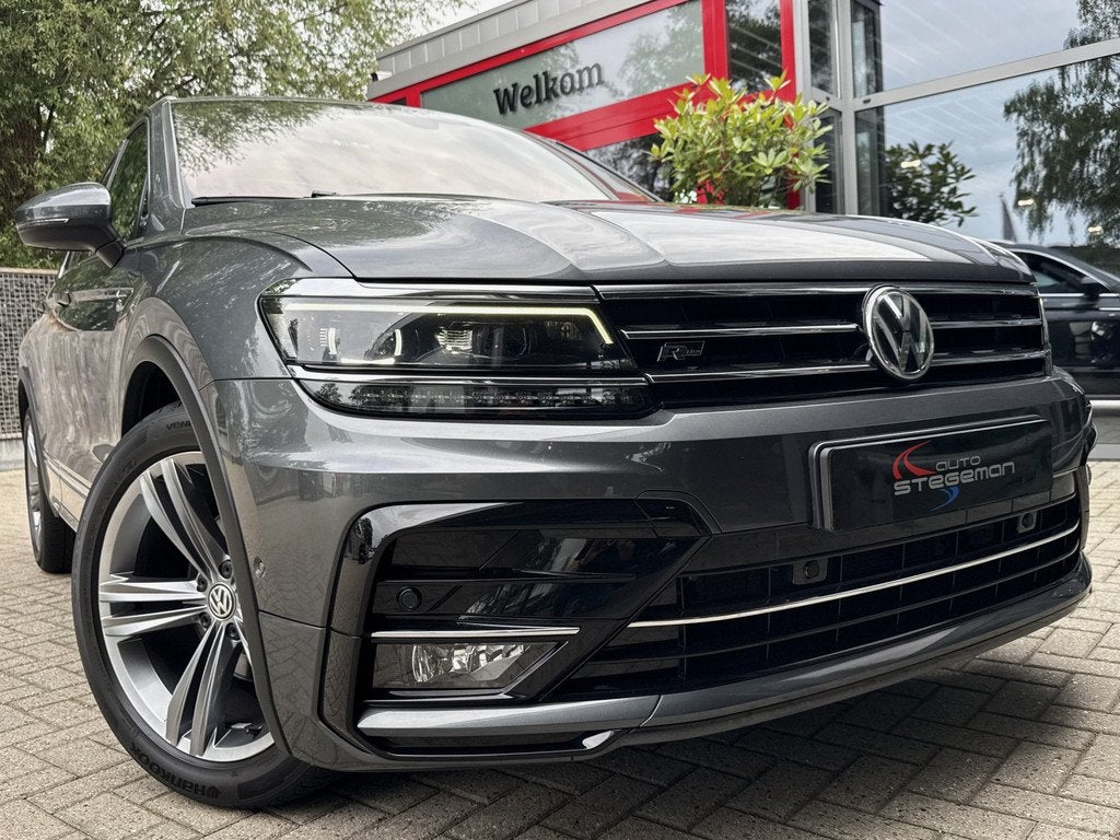 Volkswagen Tiguan 1.5 TSI ACT *!* R-LINE *!* PANODAK/ CAMERA, Auto's, Volkswagen, Bedrijf, Te koop, Tiguan, ABS, Achteruitrijcamera