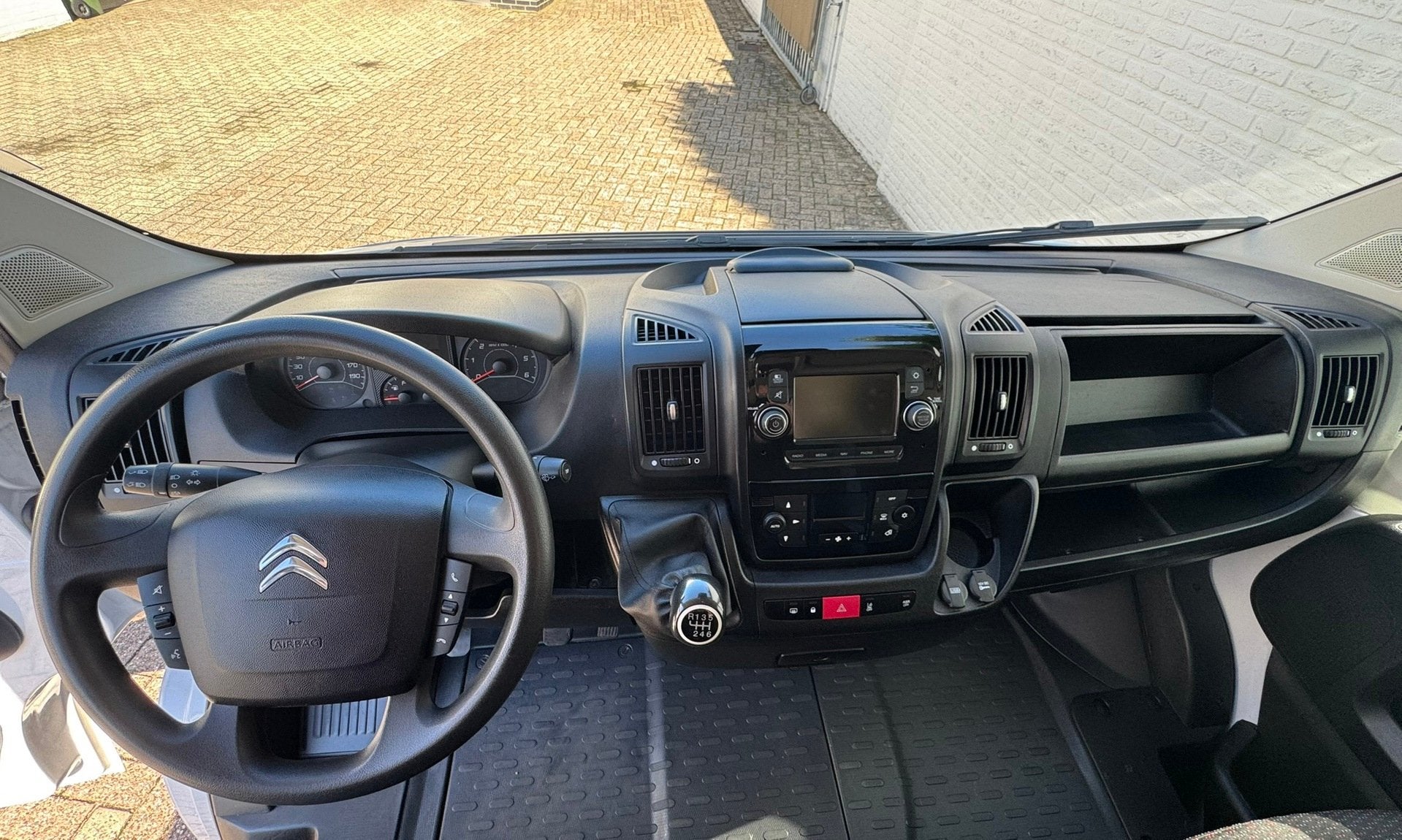 Citroen Jumper 35 2.2 BlueHDi 140 L3H2 Driver Camera Clima C, Auto's, Voorwielaandrijving, Gebruikt, Euro 6, 4 cilinders