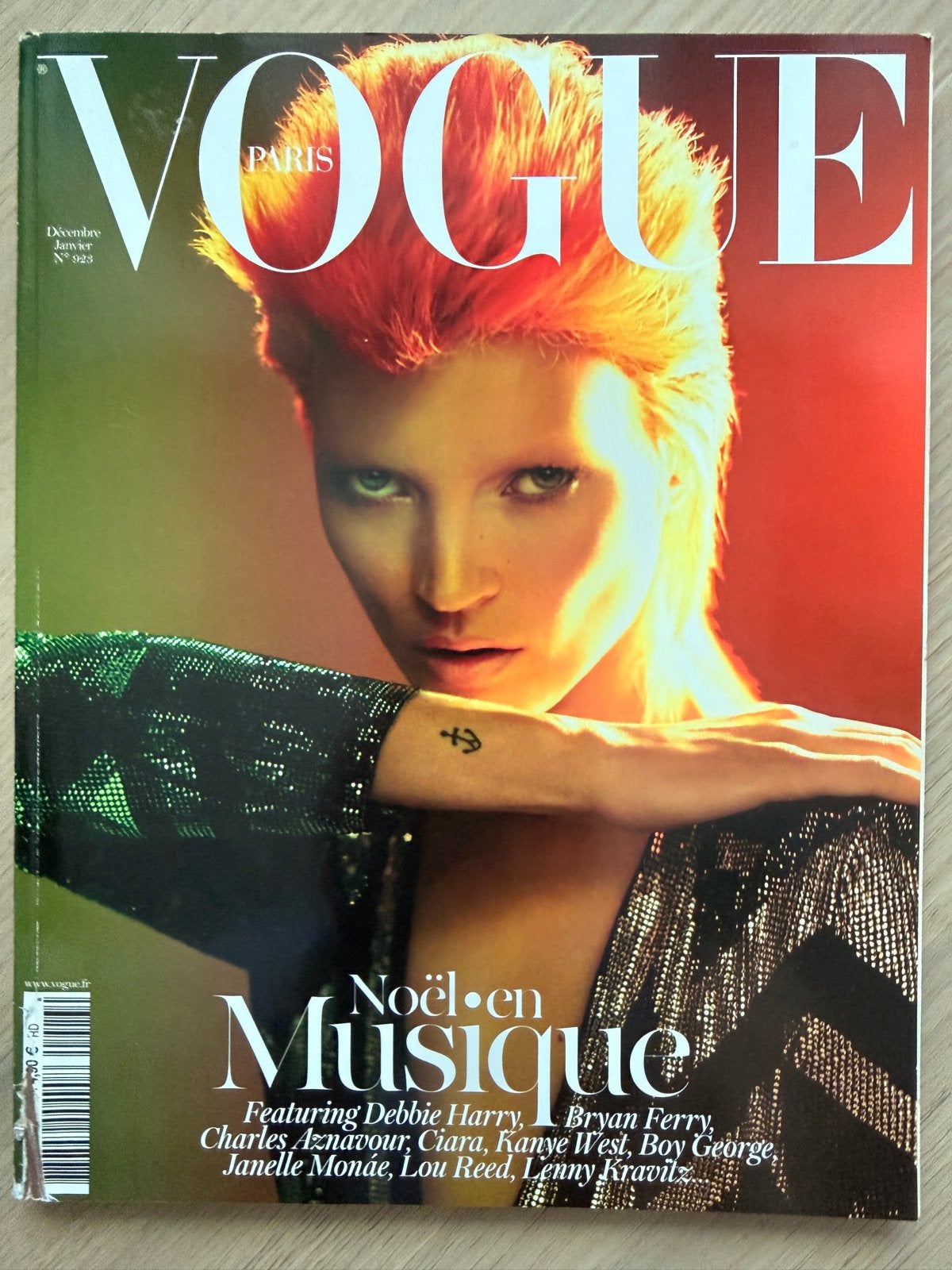 Vogue Paris December/January 2010/2011 -  Kate Moss, Boeken, Ophalen of Verzenden, Gelezen, Glossy