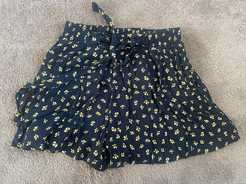 Stoffen short hoger model Blauw met gele bloemen Zara Maat M, Maat 38/40 (M), Kort, Blauw, Ophalen of Verzenden
