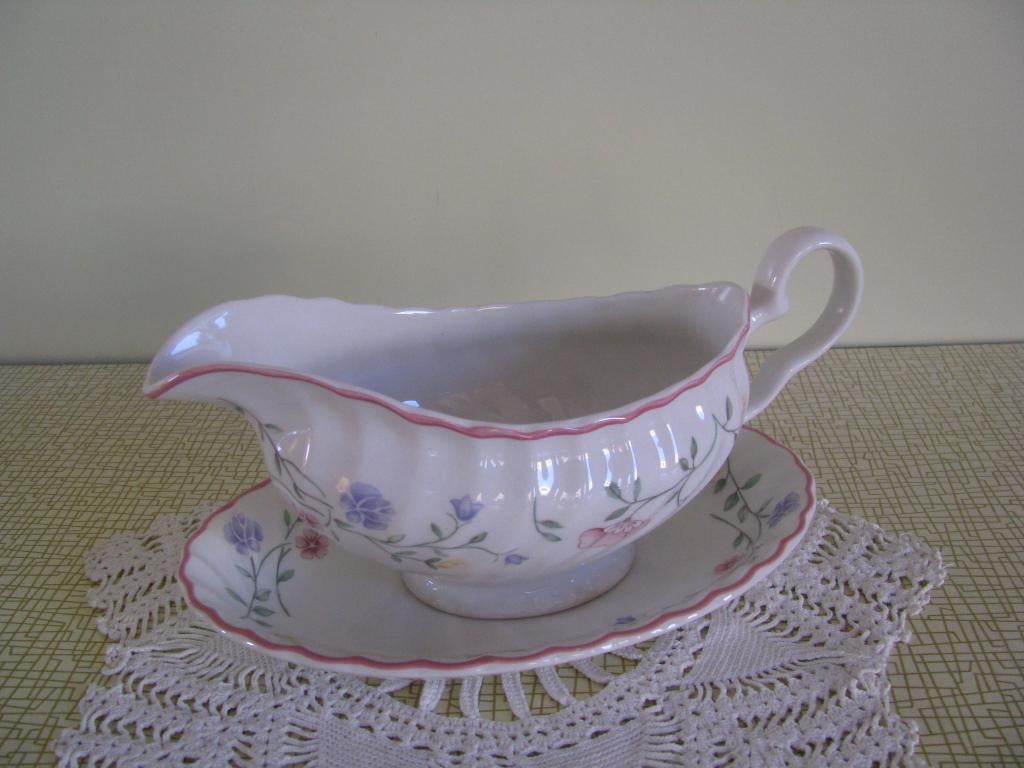 Summer Chintz * jus # saus kom + onderschotel *, Ophalen of Verzenden, Zo goed als nieuw, Kom(men), Wedgwood