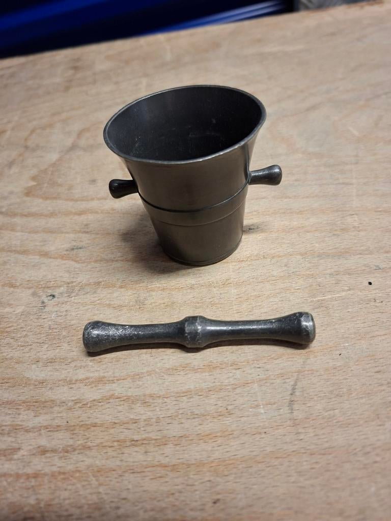 Tinnen vijzel met stamper. Klein formaat, Antiek en Kunst, Ophalen of Verzenden