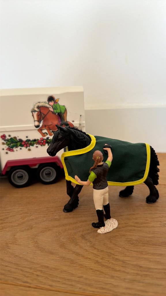 Schleich paardentrailer met pick-up en accessoires, Ophalen, Zo goed als nieuw