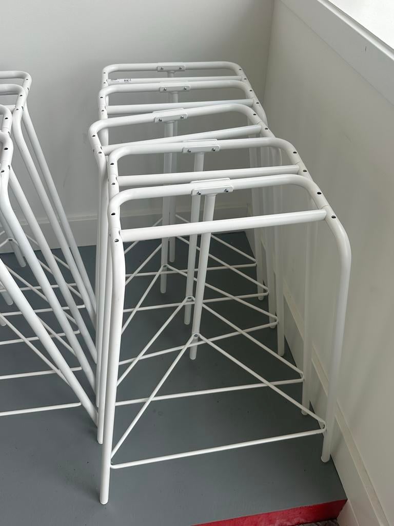 2 witte metalen (Tillslag) schragen/ tafeldragers (1 paar), Ophalen, 50 tot 100 cm, Zo goed als nieuw, Modern