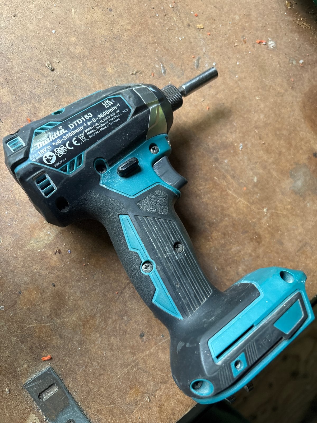 Makita DTD153 18V Accu Slagmoersleutel, Variabele snelheid, Verzenden, Overige typen, Gebruikt
