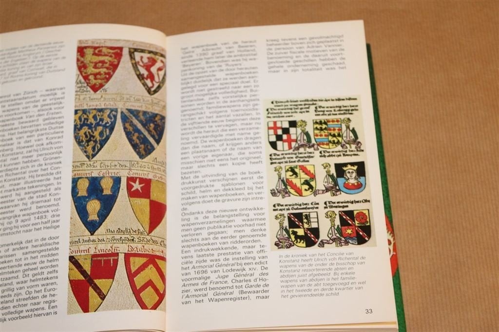 Elseviers Gids van de Heraldiek — Wapenkunde Handboek, Ophalen of Verzenden, Gelezen, Europa