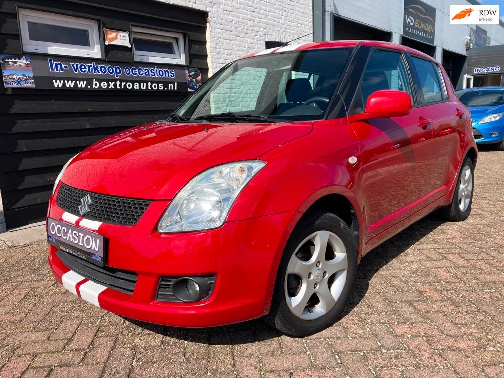 Suzuki Swift 5 deurs 1.3 EDITION Leuke auto met APPLE CARPLA, Auto's, Suzuki, Voorwielaandrijving, Stof, Gebruikt, Zwart