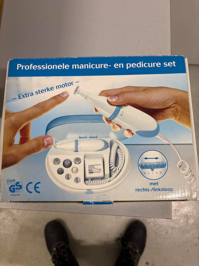 Professionele manicire en pedicure set, Ophalen of Verzenden