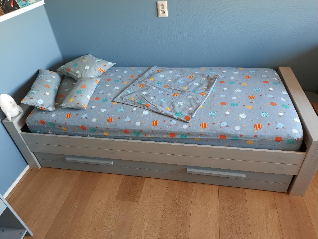 Ruimtevaart kamer, Ophalen, Zo goed als nieuw