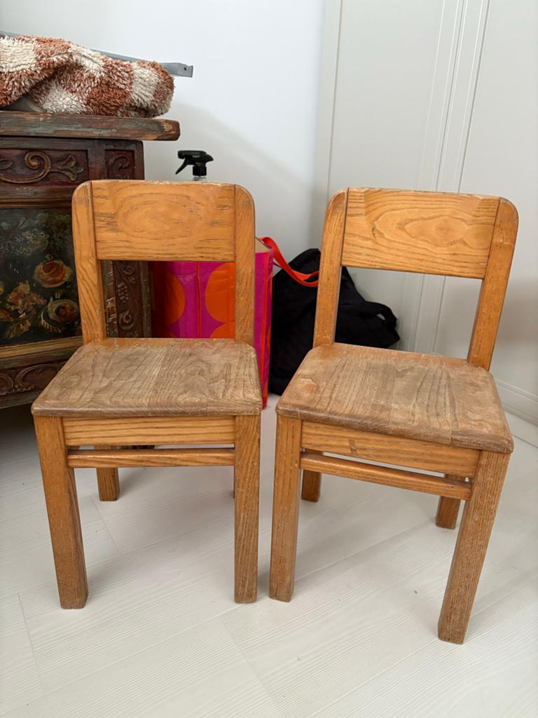 Set van 2 vintage kinderstoeltjes van hout, Ophalen
