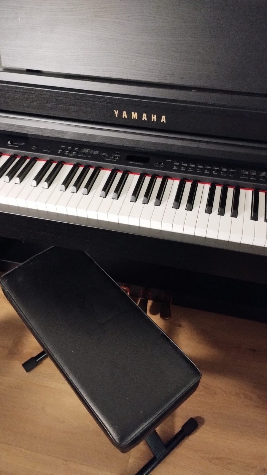 Yamaha CLP-470B Clavinova Digitale Piano met Kruk, Muziek en Instrumenten, Piano's, Gebruikt, Zwart, Digitaal, Ophalen of Verzenden
