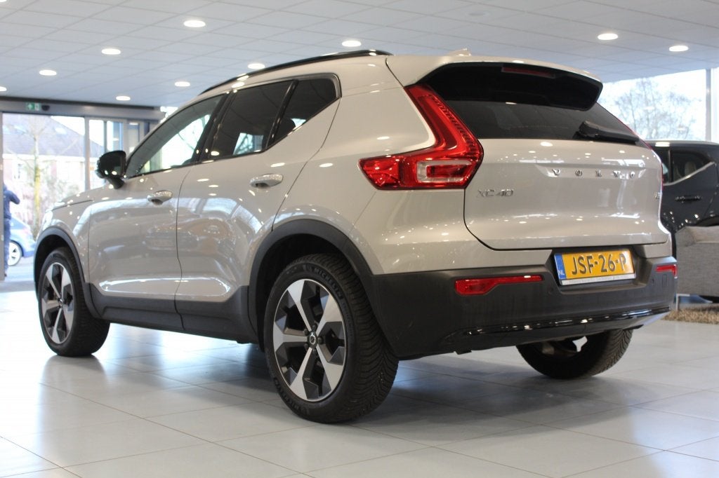 Volvo XC40 2.0 B3 Ultimate Dark/Panoramadak/360/Keyles/H&K, 15 km/l, Gebruikt, 4 cilinders, 1969 cc
