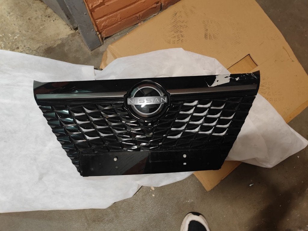 nissan Qashqai-2025 grille, Ophalen of Verzenden, Zo goed als nieuw