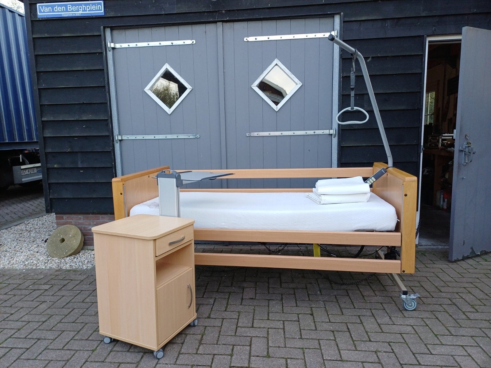 hoog laag zorgbed /ziekenhuisbed, 90 cm, Ophalen of Verzenden, 200 cm, Hout