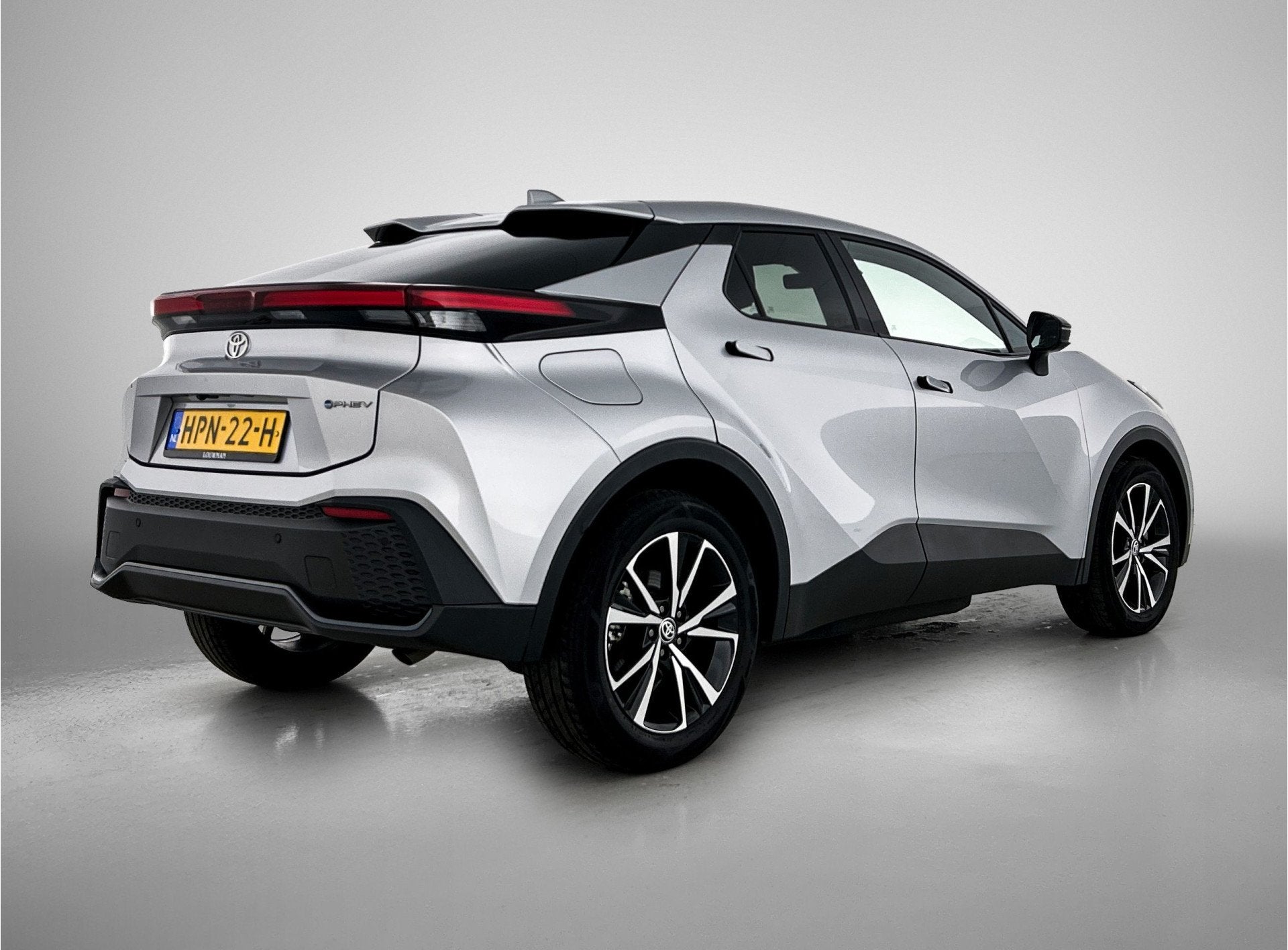 Toyota C-HR 2.0 Plug-in Hybrid 220 Dynamic | BTW | Dealerond, Auto's, Stof, 4 cilinders, Bedrijf, Grijs