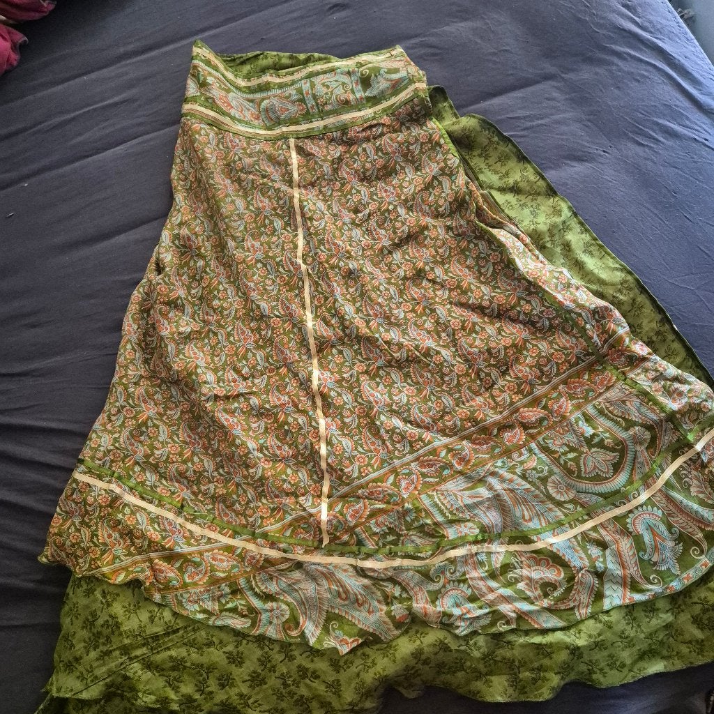 Zijden handmade wikkelrok, Kleding | Dames, Maat 42/44 (L), Ophalen of Verzenden, Zo goed als nieuw, Two sisters