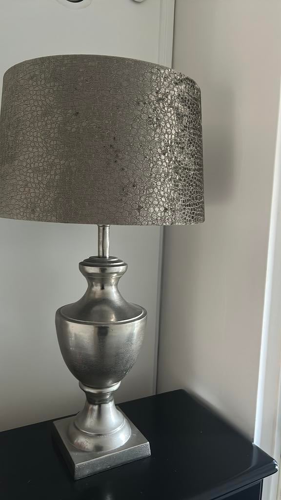 Nieuwe croco staande lamp., Huis en Inrichting, Lampen | Lampenkappen, Ophalen of Verzenden, Nieuw, Overige vormen